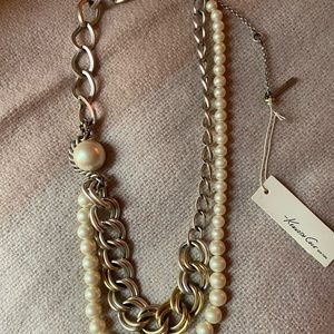 Gorgeous Kenneth Cole necklace